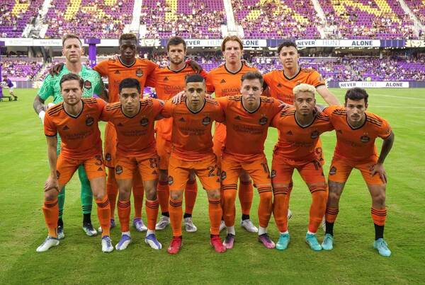 Crónica / Otro gol de Sebastian Ferreira para el Houston en la MLS