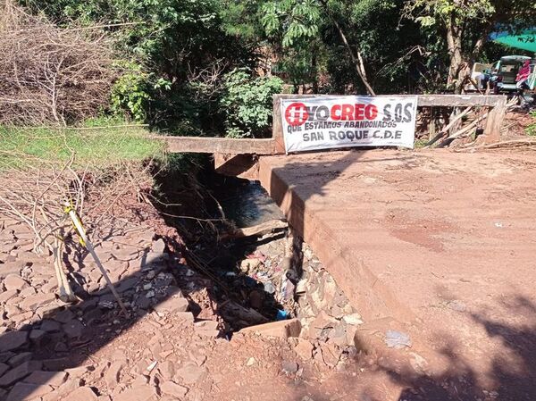 Vecinos urgen arreglo de peligroso puente en Ciudad del Este - ABC en el Este - ABC Color