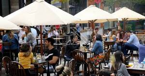 La Nación / Ante suba de salario mínimo, gremio gastronómico pide más control estatal contra competencia informal