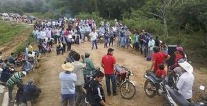 Pobladores de Maracaná y Luz Bella anuncian movilización para exigir inicio de asfaltado - Nacionales - ABC Color