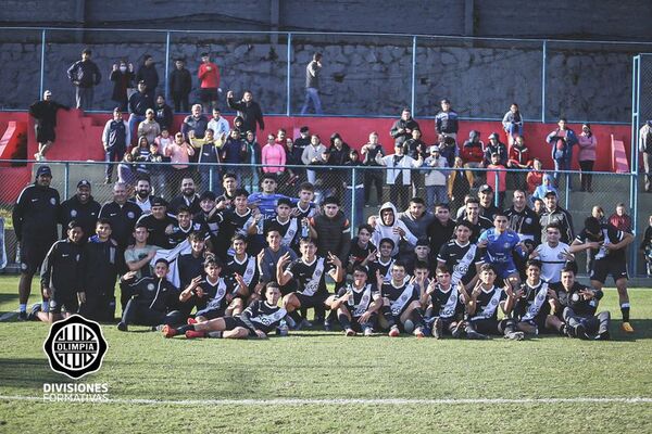 Olimpia, campeón de la Sub 16 - Olimpia - ABC Color