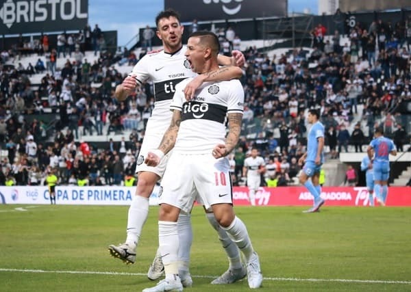 Olimpia le aplica goleada histórica a Resistencia - PARAGUAYPE.COM