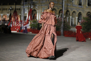 Dior homenajeó el arte y la tradición española - El Independiente