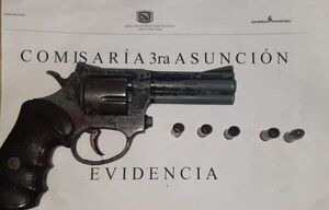Asaltó, robó, disparó a policías y quedó detenido - Policiales - ABC Color