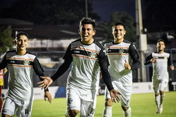 General Díaz gana y es escolta en la Primera B - Fútbol - ABC Color