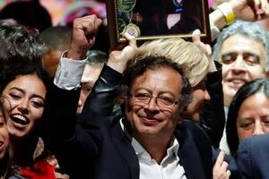 Gustavo Petro celebró su victoria como nuevo presidente de Colombia