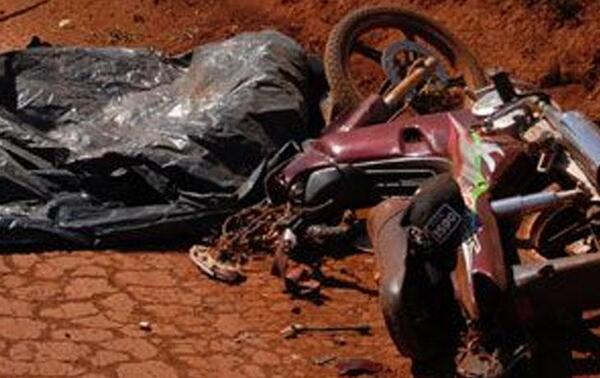 Dos muertos deja un choque entre motocicleta y camioneta en Alto Paraná – Prensa 5