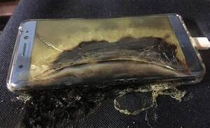 Celular conectado explotó y un joven resultó herido