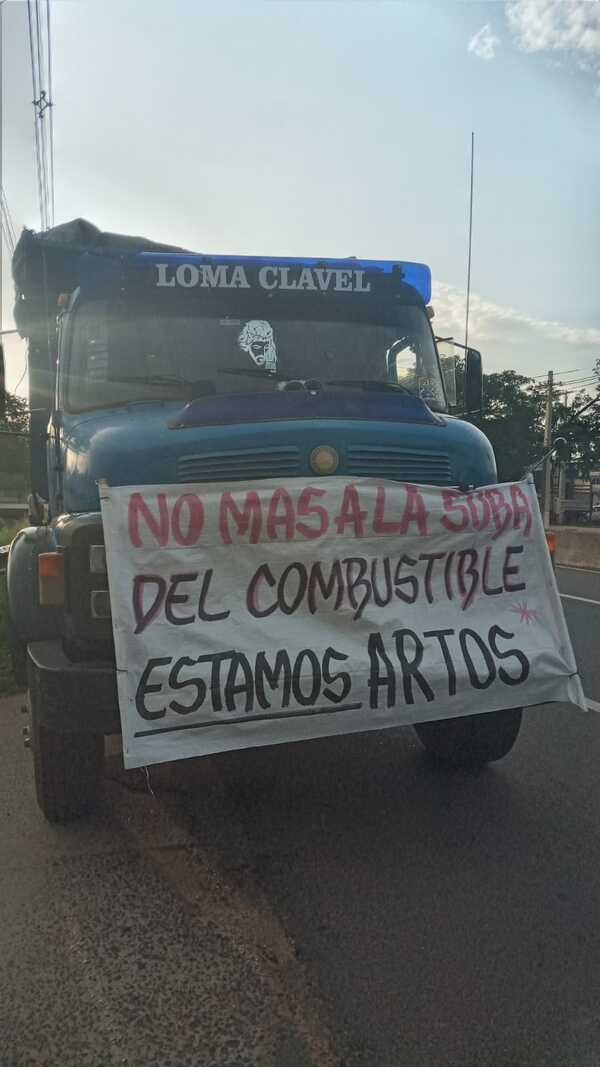 Camioneros asociados se movilizarán en cuatro puntos de Central y Paraguarí · Radio Monumental 1080 AM