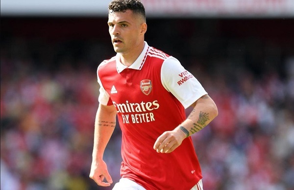 Investigan a futbolista del Arsenal por una amarilla - La Prensa Futbolera