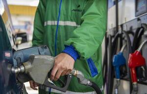 Suba de precio del combustible causa nueva movilización de camioneros para este lunes