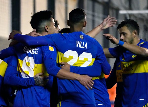 Con Óscar Romero de titular, Boca gana y alcanza la cima del fútbol argentino