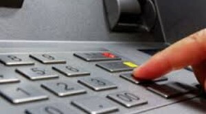 Diario HOY | Le depositaron US$ 200 mil por error y renunció al trabajo