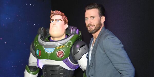 Diario HOY | Chis Evans contra detractores de 'Lightyear' por inclusión de beso lésbico: "Son idiotas"