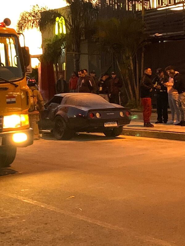 Vehículo se incendió en zona de la costanera de Encarnación