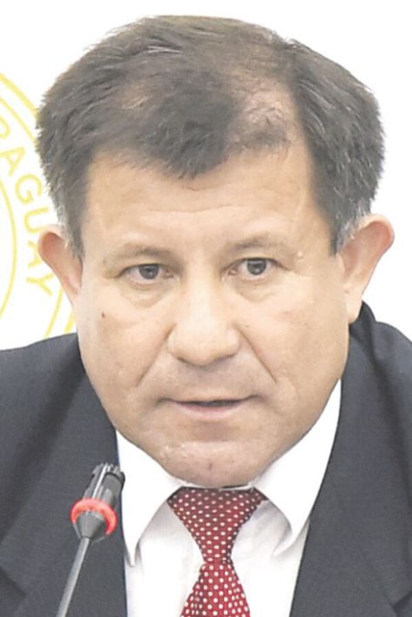 Exfiscal acusado por acoso sexual: Cámara rechaza apelación y da luz verde a preliminar - Nacionales - ABC Color