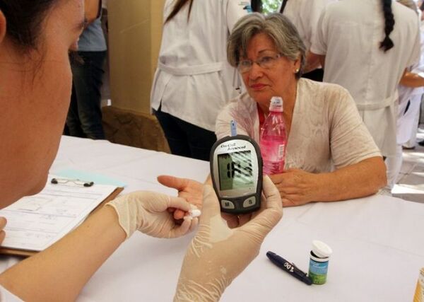 Aumentan casos de diabetes tipo 2 en la población paraguaya, advierte Sociedad Paraguaya de Diabetología