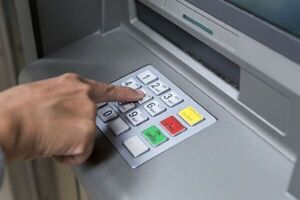 Víctimas de la dictadura cobran indemnización este lunes