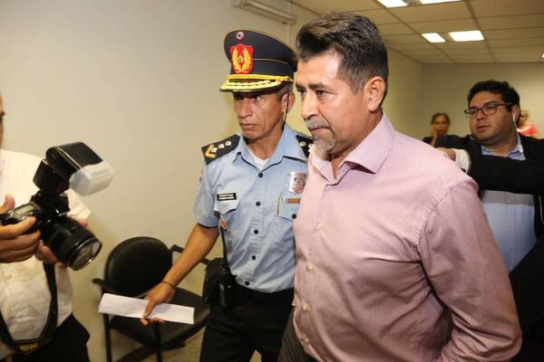 Fiscalía pide prisión para excomandante de la Policía - El Independiente