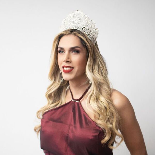 Fabu Olmedo, en el Top 3 del show de talentos del Miss International Queen - Gente - ABC Color