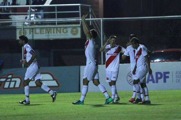 Crónica / El “Kelito” sumó de a tres en su “Jardín” ante Santaní