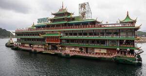 La Nación / Famoso restaurante flotante de Hong Kong se hunde en el mar de China Meridional