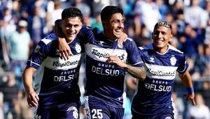 Crónica / Velázquez puntea con Newell's y Sosita le ganó el duelo a Mati Rojas