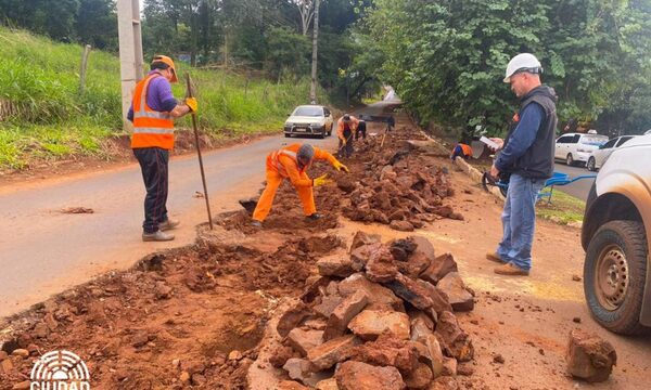 Municipalidad de CDE y ESSAP reparan el asfaltado de avenida Carlos Antonio López – Diario TNPRESS