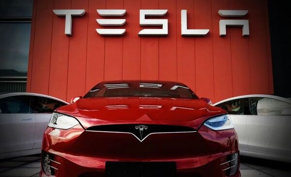 Tesla ya no será el líder en la producción de autos eléctricos para 2024