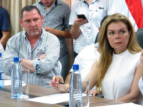 Causa de declaración falsa de pareja Zacarías-McLeod podría extinguirse por inacción de Corte Suprema | DIARIO PRIMERA PLANA