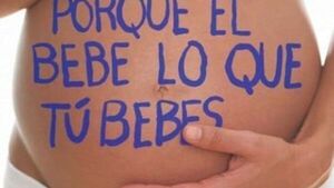 ¿Tomar cerveza para que tu bebé salga rubio? ¡Falso!