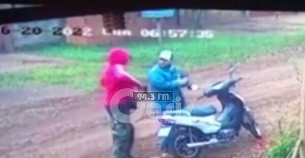 Asaltante a punta de arma llevo motocicleta y celulares en Pedro Juan