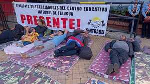 Funcionarios penitenciarios iniciaron huelga de hambre
