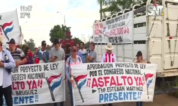 Manifestantes cierran el Puente Remanso - SNT