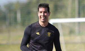 Versus / Víctor "Topo" Cáceres plantea retirarse del fútbol - PARAGUAYPE.COM