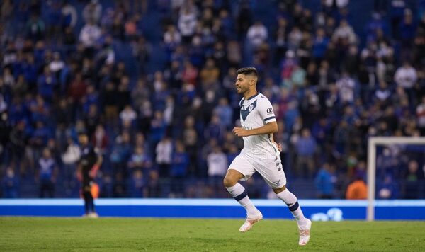 La leyenda sudamericana que es nuevo compañero de Florentín en Vélez