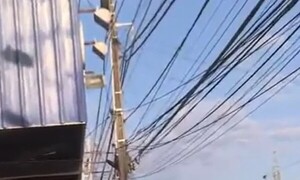 Peligro por cables sueltos en zona de Tres Bocas - C9N