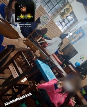 Alumno con arma en mano causa revuelo en PJC - ADN Digital