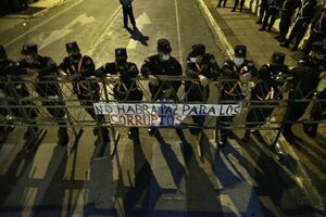 Buscan subir pena carcelaria por robar el dinero público - Política - ABC Color