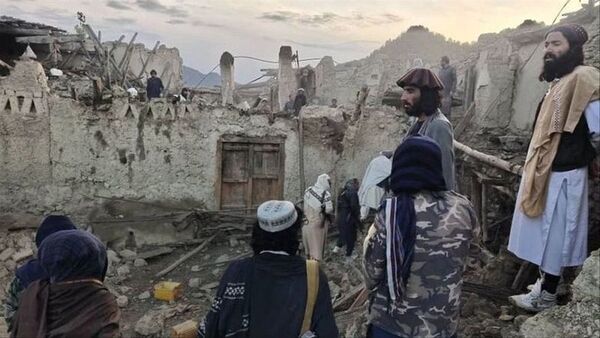 Diario HOY | Terremoto mata a 920 personas en Afganistán