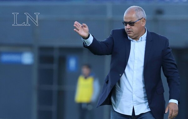 Arce sobre a Palmeiras: 'Le ganan a todos, pero engañan mucho'