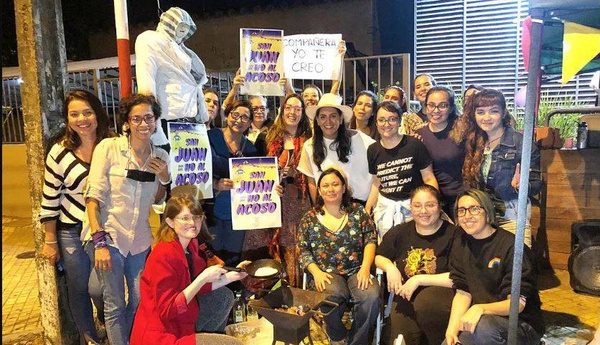 Crónica / San Juan de Mujeres Periodistas dijo "No al Acoso", con quema de "Judas Acosadores"