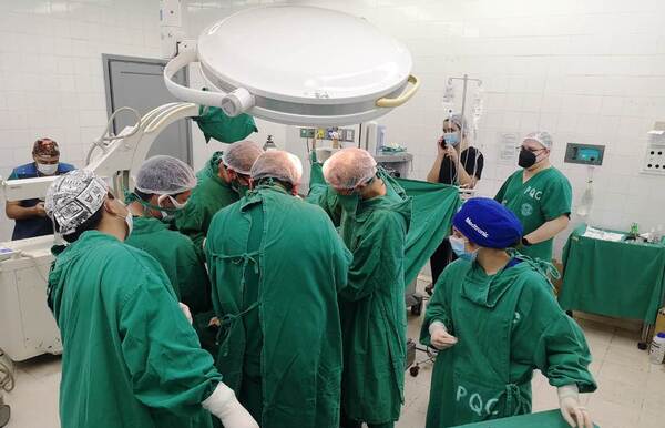 Jornada de cirugías traumatológicas en el Hospital Escuela de la FCM-UNA •