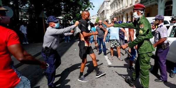 La Justicia de la dictadura cubana redujo las penas a 31 manifestantes de las protestas de 2021
