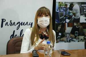 Ministra de Trabajo insta a denunciar a quienes no paguen el nuevo salario mínimo