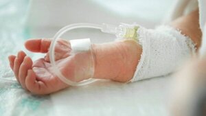 Justicia ordena transfusión de sangre a recién nacida tras negativa de padres - PARAGUAYPE.COM