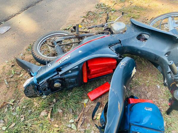 Delivery de marihuana en motocicleta desde Paraguay hasta Brasil - Policiales - ABC Color