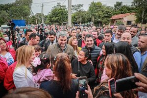 Mario Abdo recordó que durante su gestión el salario de los docentes aumentará 64% - El Trueno