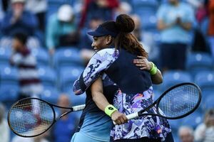 Serena Williams se mete en semifinales del torneo de dobles en Eastbourne - Tenis - ABC Color