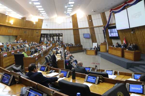 Diputados modificó proyecto sobre tabacaleras y clubes y la Multibancada volvió a retirarse - ADN Digital